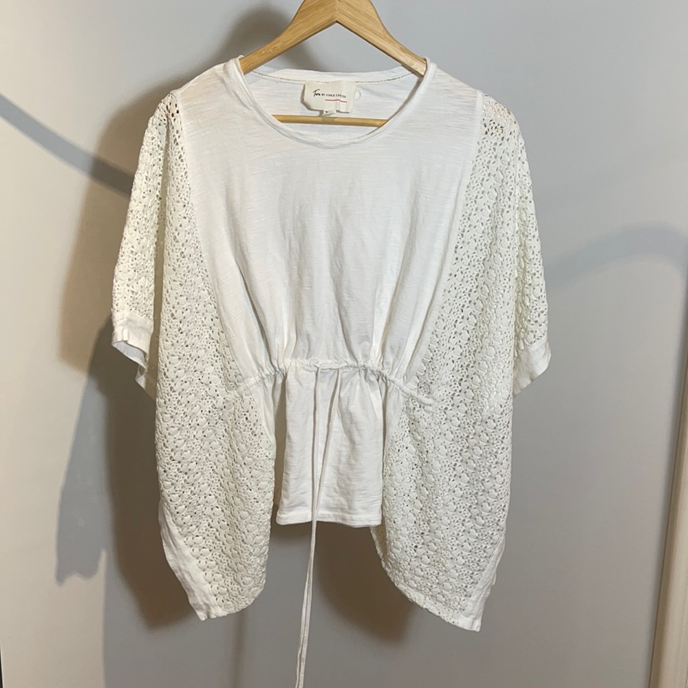 Two by Vince Camuto Flowy Batwing Top